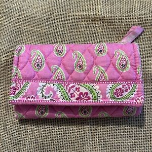 Vera Bradley wallet- pink paisley.